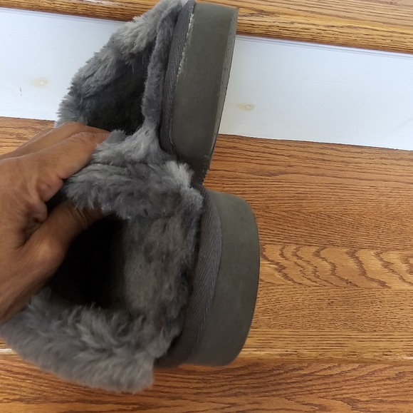 Designer Slippers; Size: 8M; (UK 6.5) - Picture 10 of 10